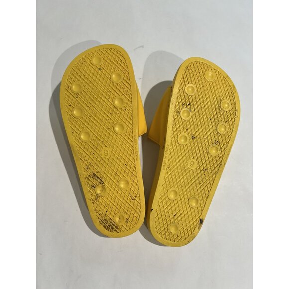 The Label LTD BOS Slides in Yellow - Picture 7 of 7